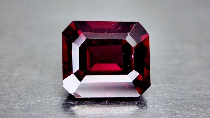 Malai Garnet 6
