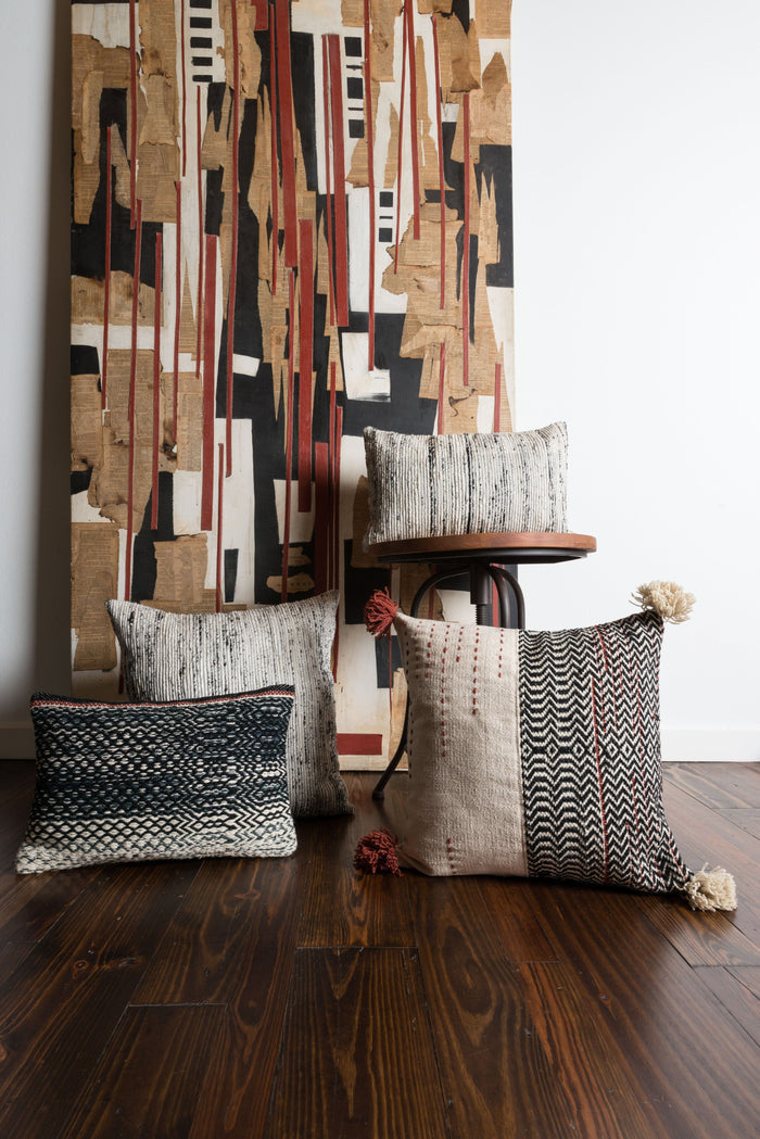 Loloi Pillow | Black / Ivory Loloi