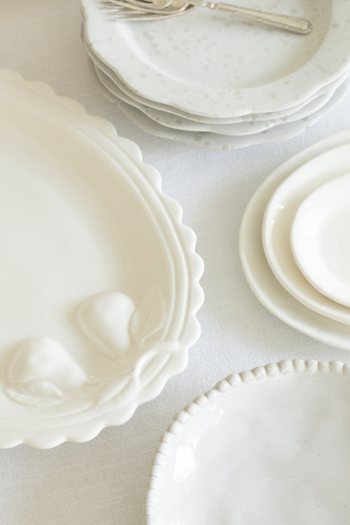 Mila Scalloped Pear Platter