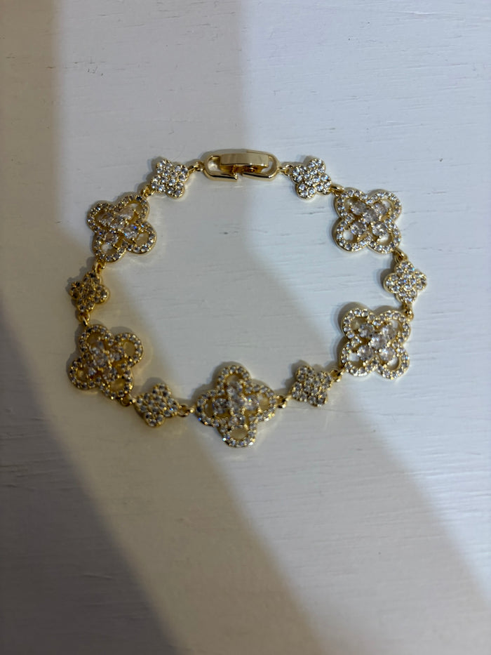 Sparkling Bloom Bracelet